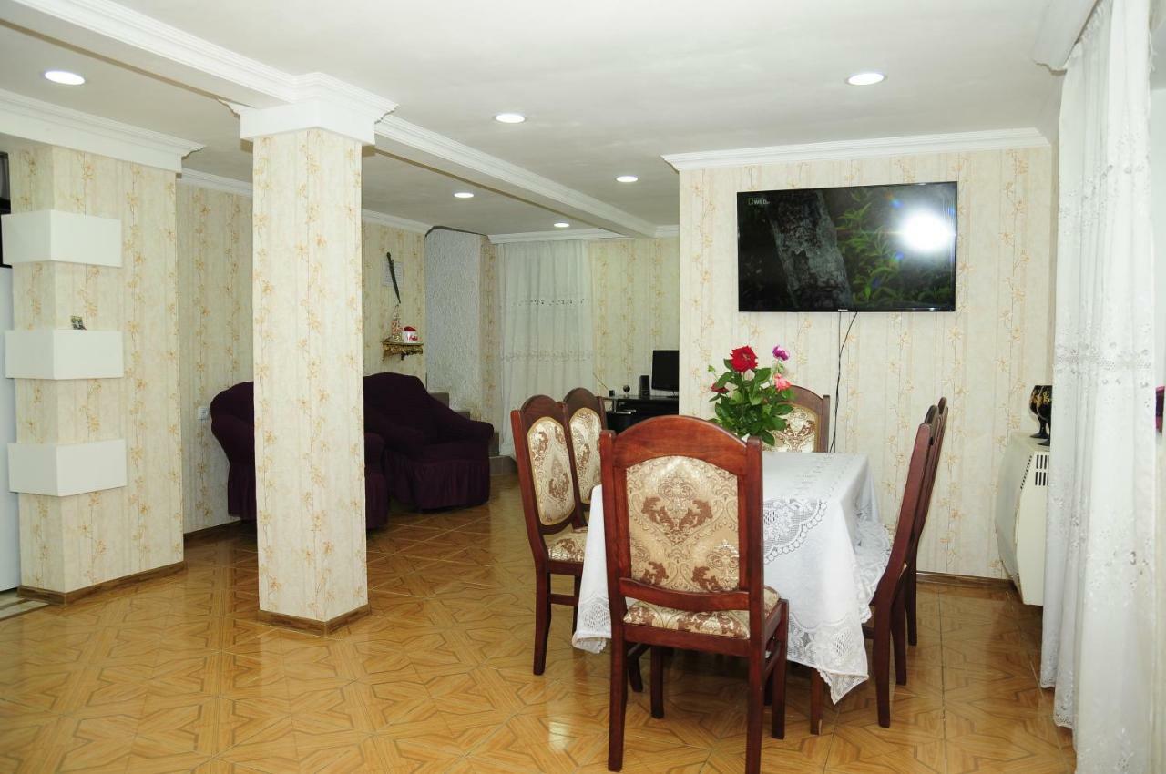 Guest House Ivo Borjomi Luaran gambar